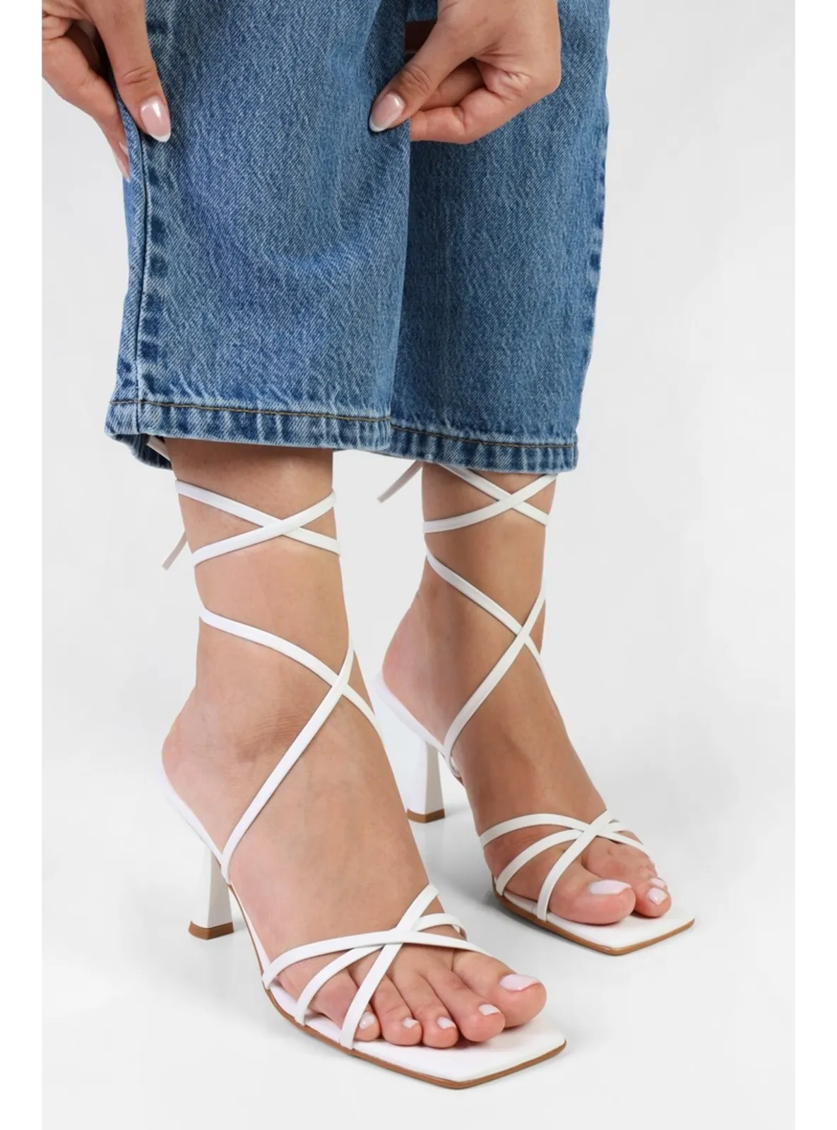 High Heel - 300gr - White - Heels